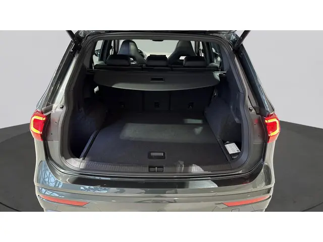 SEAT Tarraco 1.5 TSI FR Business Intense 2024 Benzine 12