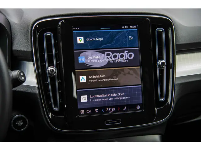 Volvo XC40 2.0 B4 Plus Dark 2025 Benzine 18