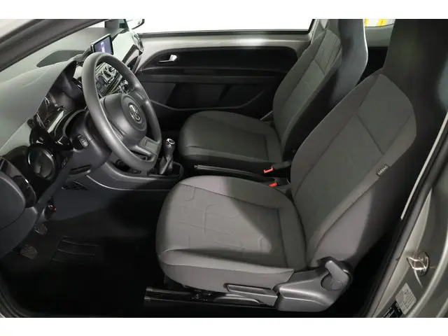 Volkswagen up! 3