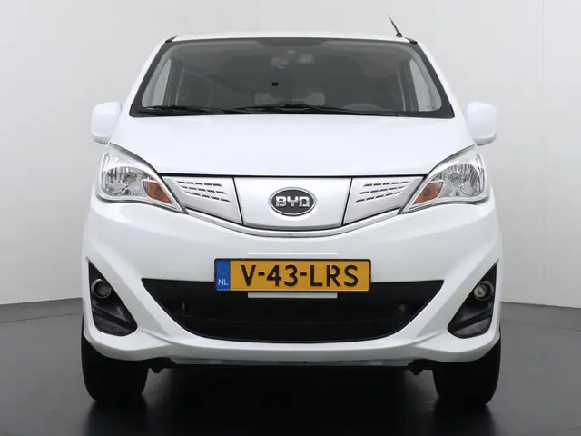 BYD ETP3 Standard 45 kWh 2023 Elektrisch 3