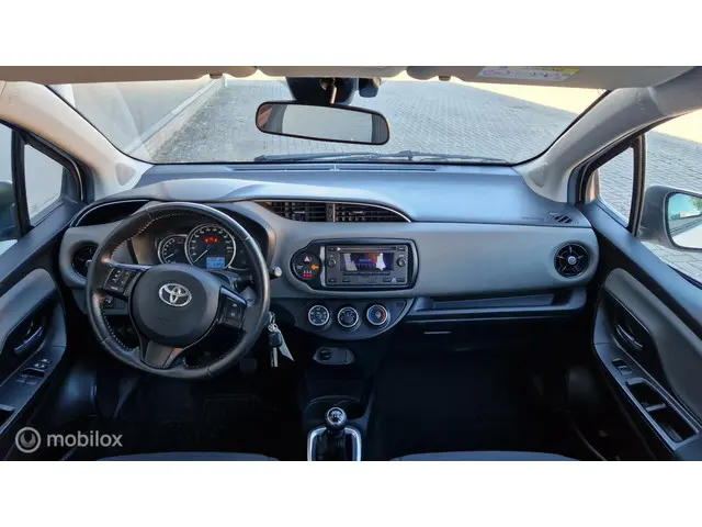 Toyota Yaris 1.0 VVT-i Comfort 2018 Benzine 17