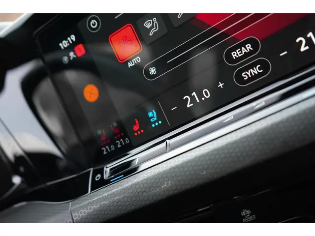 Volkswagen Golf 2.0 TSI GTI 2021 Benzine 22