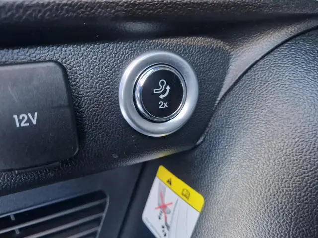 Ford Kuga 2.5 PHEV ST-Line 2025 Hybride Benzine 9