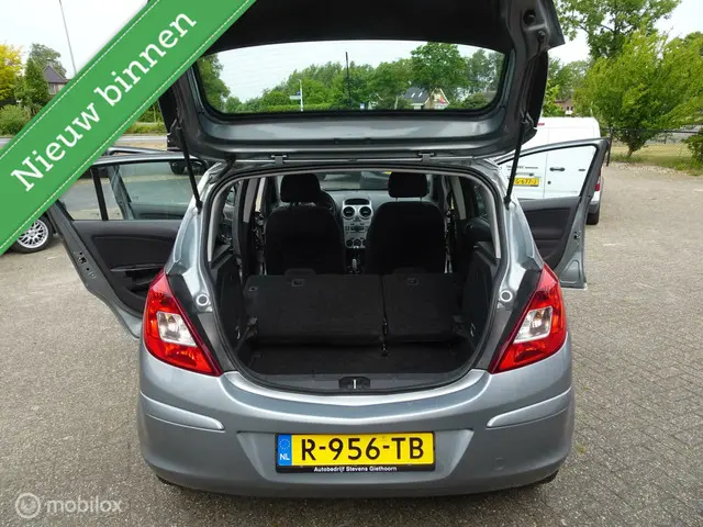 Opel Corsa 1.2 EcoFlex Selection 2013 Benzine 11