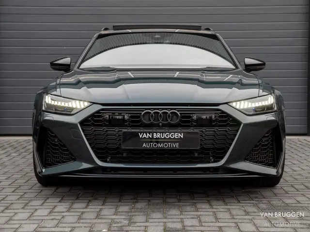 Audi RS6 4.0 TFSI Quattro 2021 Benzine 6