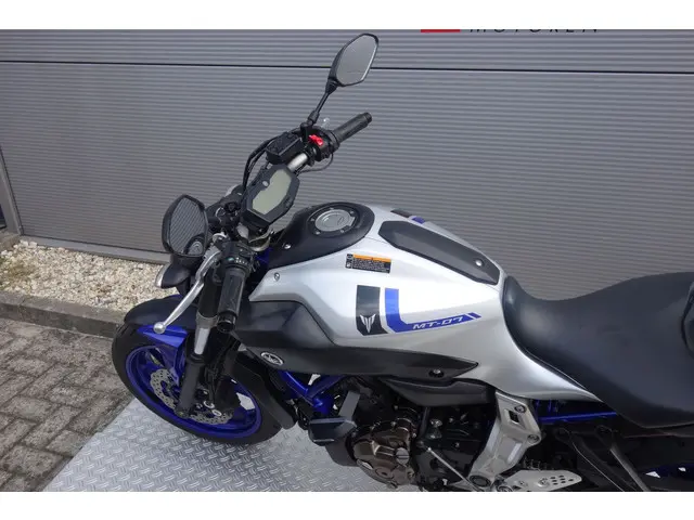 Yamaha MT 07 ABS 2016 Benzine 21
