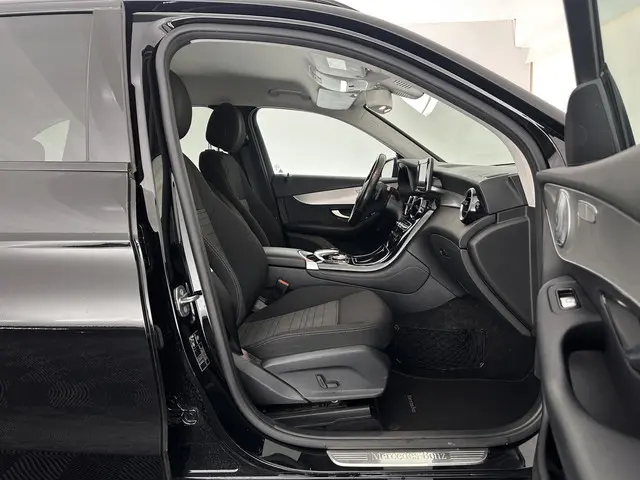 Mercedes-Benz GLC 220 d 4MATIC Ambition 2016 Diesel 12