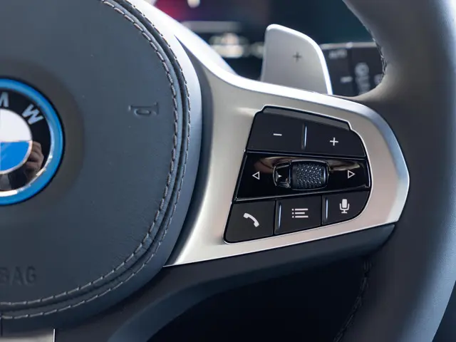 BMW X5 xDrive50e 2025 Hybride Benzine 34