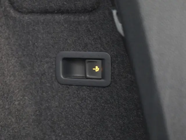 Škoda Karoq 1.5TSI/150PK ACT Sportline DSG 2025 Benzine 28