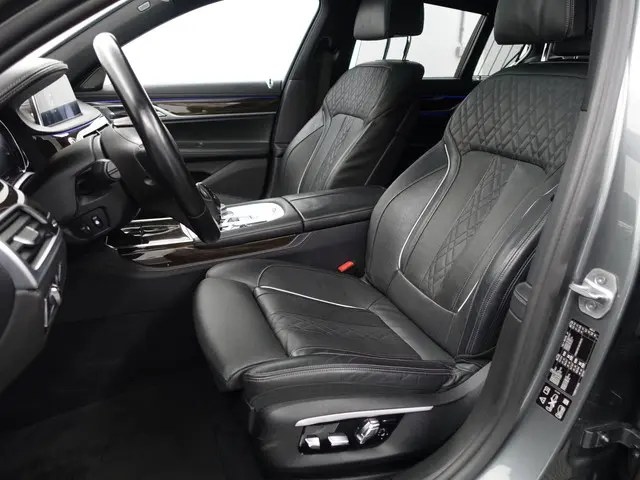 BMW 7 Serie 730d xDrive M Individual Aut- 2017 Diesel 26