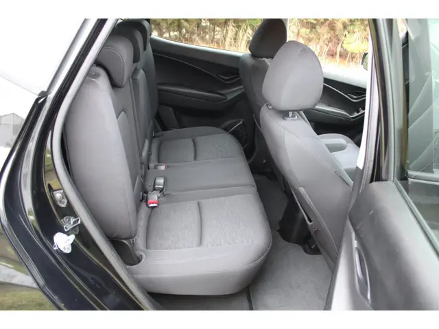 Hyundai ix20 1.4i i-Magine met Navigatie 2013 Benzine 12