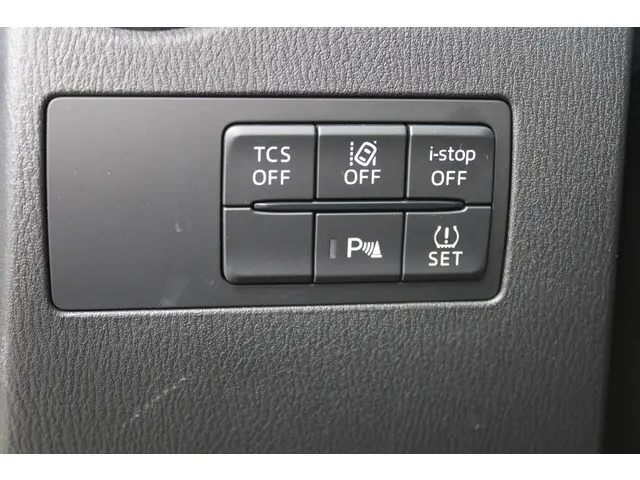 Mazda CX-3 2.0 SkyActiv-G 121 Luxury 2021 Benzine 17
