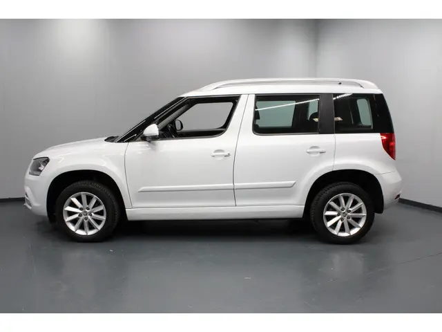 Škoda Yeti 1.2 TSI Active / Trekhaak / PDC / Airco 2015 Benzine 3