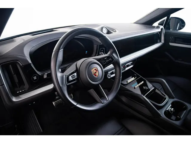 Porsche Cayenne Coupé 4.0 S 2023 Benzine 40