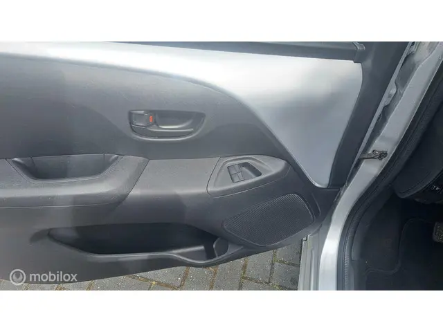 Citroën C1 1.0 e-VTi Airscape Shine cabrio 2017 Benzine 18