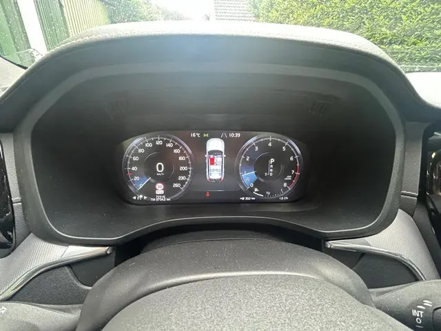 Volvo XC60 2.0 T4 Inscription R Design Pano 2019 Benzine 12