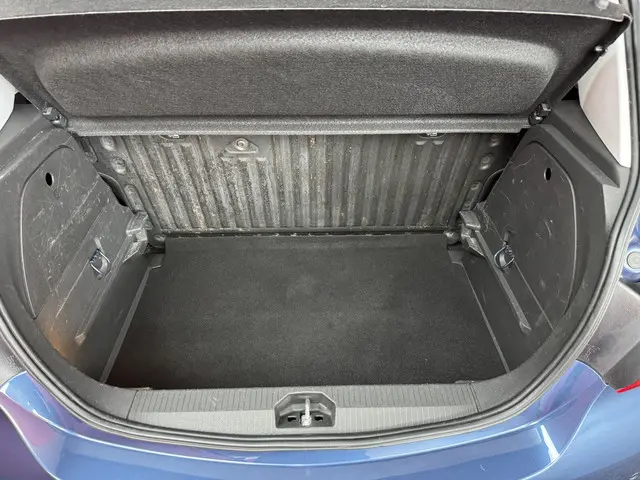 Opel Corsa 1.4 Edition 2016 Benzine 12