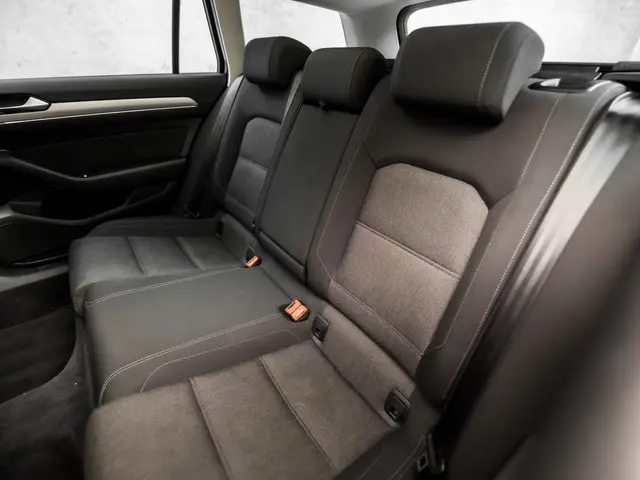 Volkswagen Passat 1.4 TSI ACT Sport 2017 Benzine 18