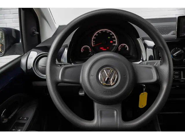 Volkswagen up! 1.0 move up! BlueMotion 2015 Benzine 16