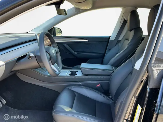 Tesla Model Y Long Range Dual Motor 2023 Elektrisch 7
