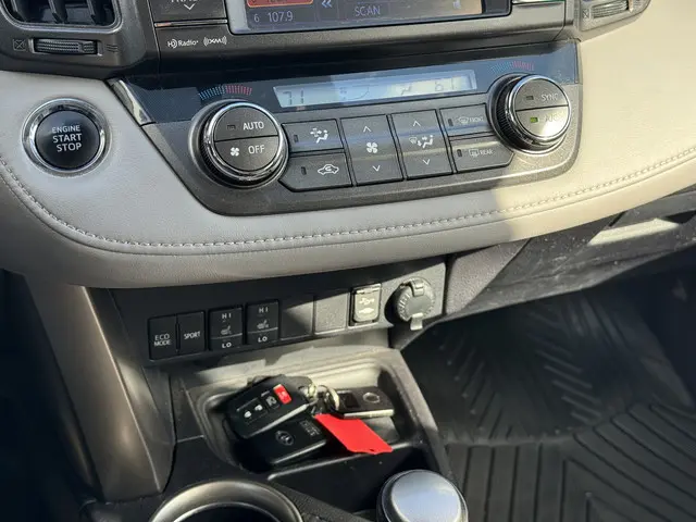 Toyota RAV4 2.5 Limited 4WD Automaat 2013 Benzine 24