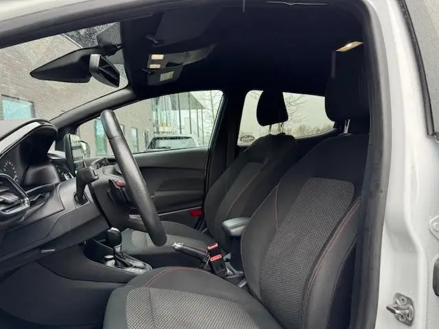 Ford Fiesta 1.0 EcoBoost ST-Line X 2021 Benzine 17