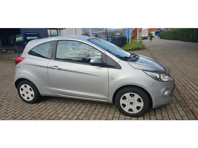 Ford Ka 1.2 Cool & Sound start/stop 2026 Benzine 6
