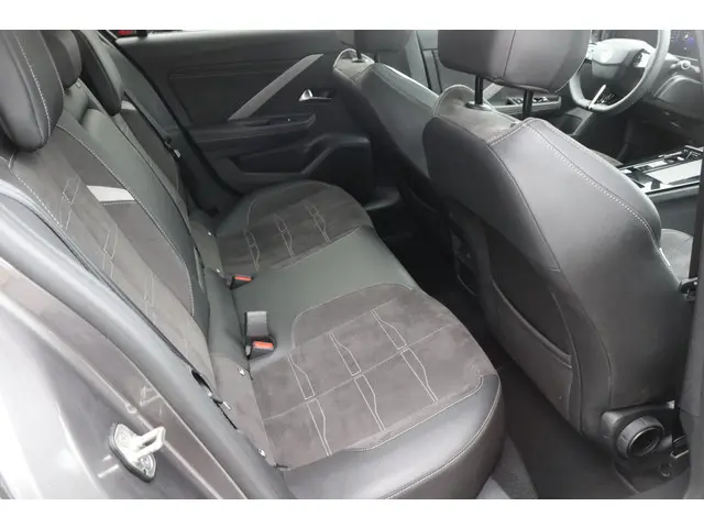 Opel Astra Electric 54 kWh GS 2024 Elektrisch 15