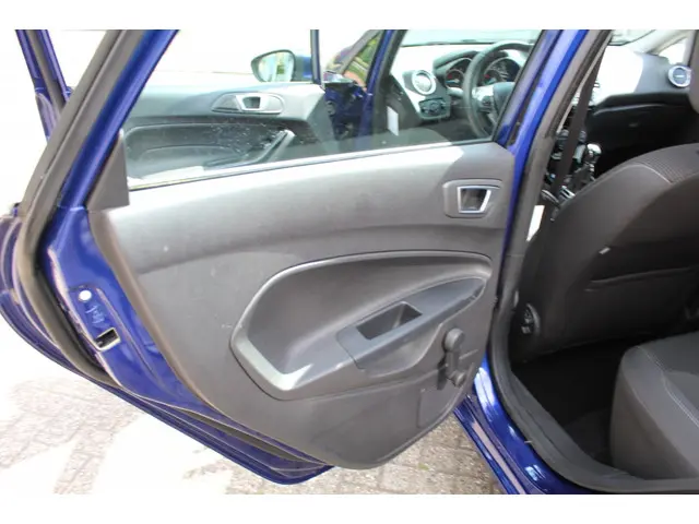 Ford Fiesta 1.0 EcoB. Titanium 2016 Benzine 17