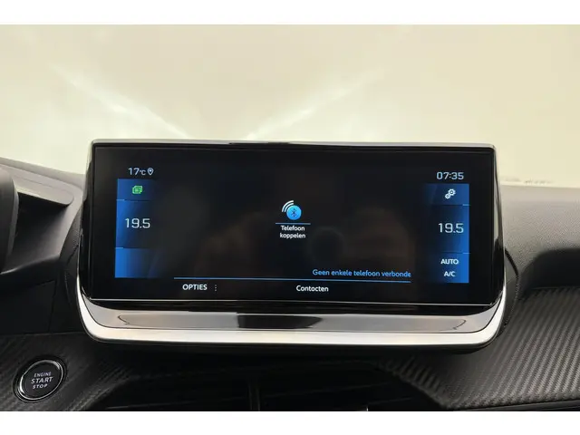 Peugeot 208 1.2 PureTech Allure Pack 2023 Benzine 24