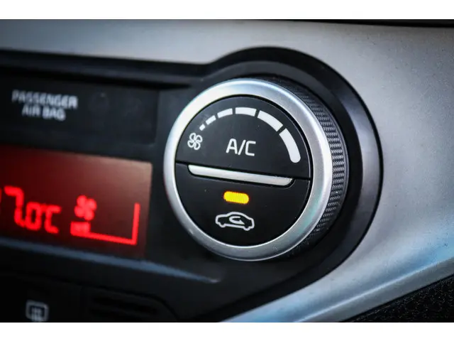Kia Picanto 1.2 CVVT First Edition 2015 Benzine 7