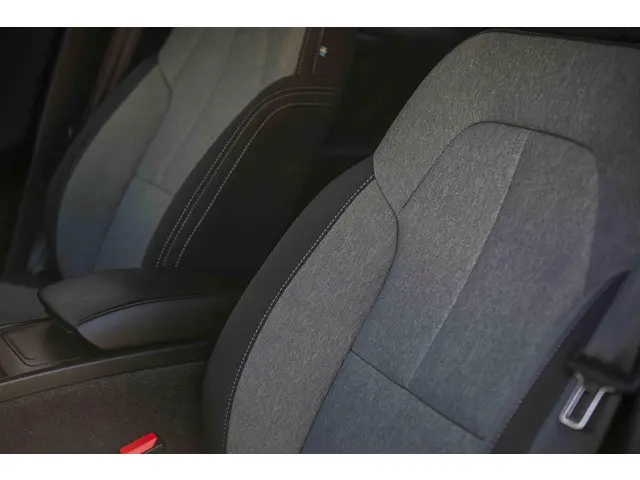 Volvo XC40 2.0 B4 Core 2023 Benzine 27