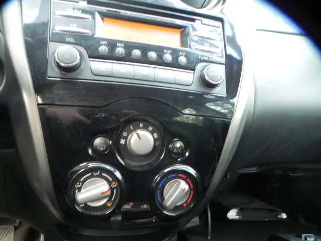 Nissan Note 1.2 Acenta 2014 Benzine 17