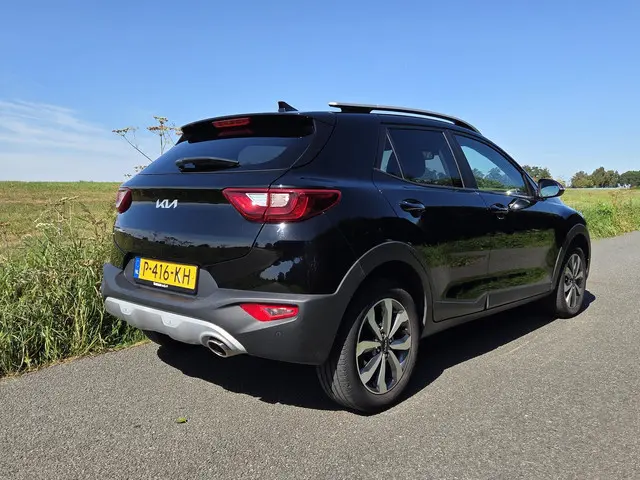 Kia Stonic 1.0 T-GDi MHEV DynamicPlusLine 2022 Benzine 3