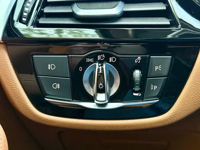 BMW 5 Serie Touring 530i High Executive 2018 Benzine 14