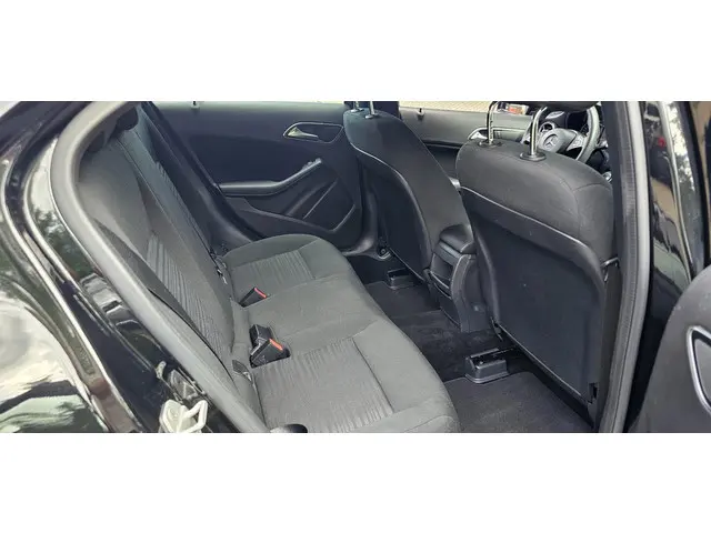 Mercedes-Benz A-Klasse 160 Business 2017 Benzine 13