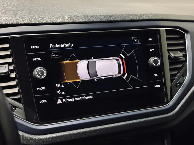 Volkswagen T-Roc 1.0 TSI United 2021 Benzine 15