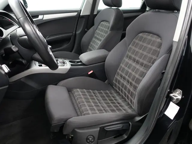 Audi A4 Avant 1.8 TFSI Pro Line S- 2013 Benzine 16