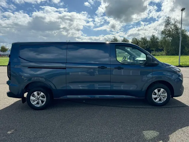 Ford Transit Custom 3