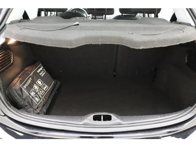Peugeot 208 3