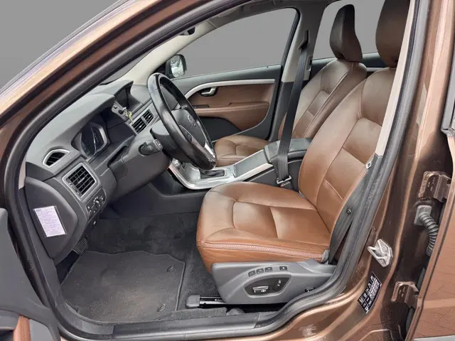 Volvo XC70 2.0 T5 FWD Nordic+ 2015 Benzine 6