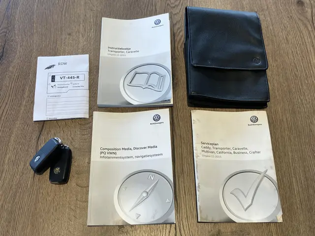 Volkswagen Transporter 2.0 TDI L2H1 Highline 2016 Diesel 32