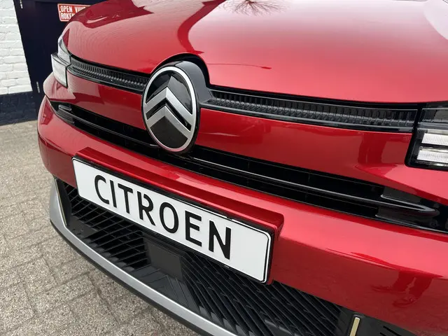 Citroën C4 1.2 Hybrid 145 PK Max 2025 Hybride Benzine 40