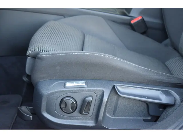 Volkswagen Arteon 1.5 TSi 2018 Benzine 24
