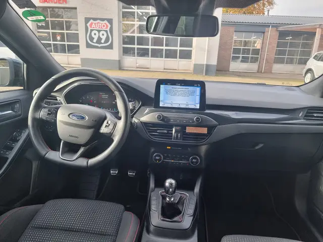 Ford Focus 1.0 EcoBoost ST Line Business 2019 Benzine 14