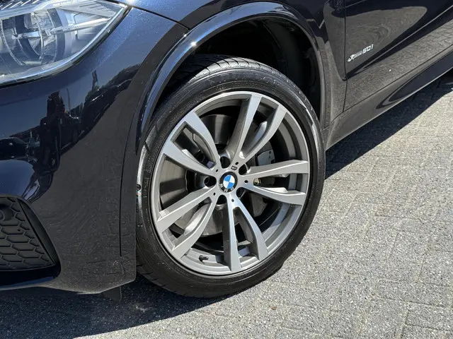 BMW X5 xDrive50i M Sport 2014 Benzine 22
