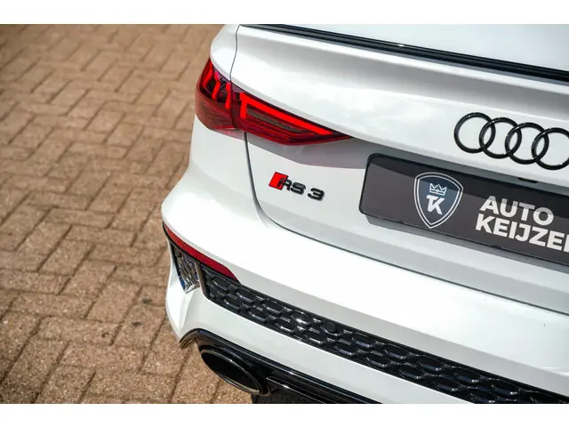 Audi RS3 A3 Limousine 2.5 TFSI quattro 2023 Benzine 39