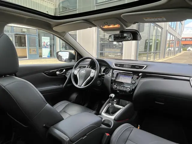 Nissan QASHQAI 1.2 Tekna 2017 Benzine 4