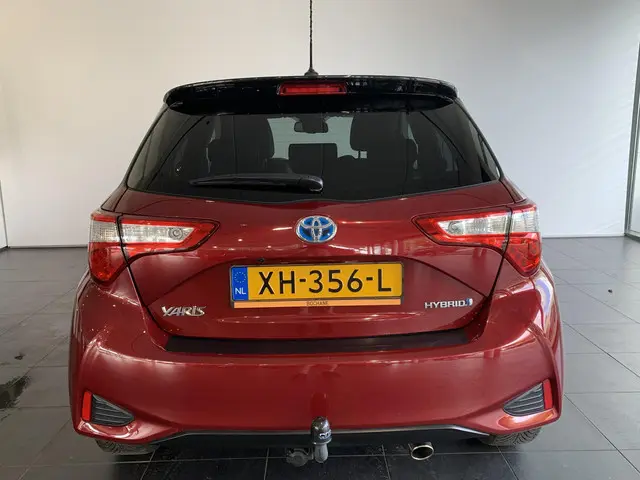 Toyota Yaris 1.5 Hybrid Executive 2019 Hybride Benzine 16
