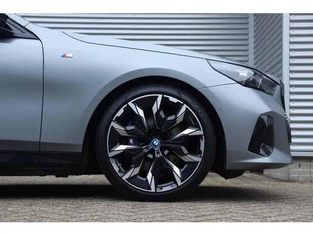 BMW i5 Touring M60 xDrive 2024 Elektrisch 6